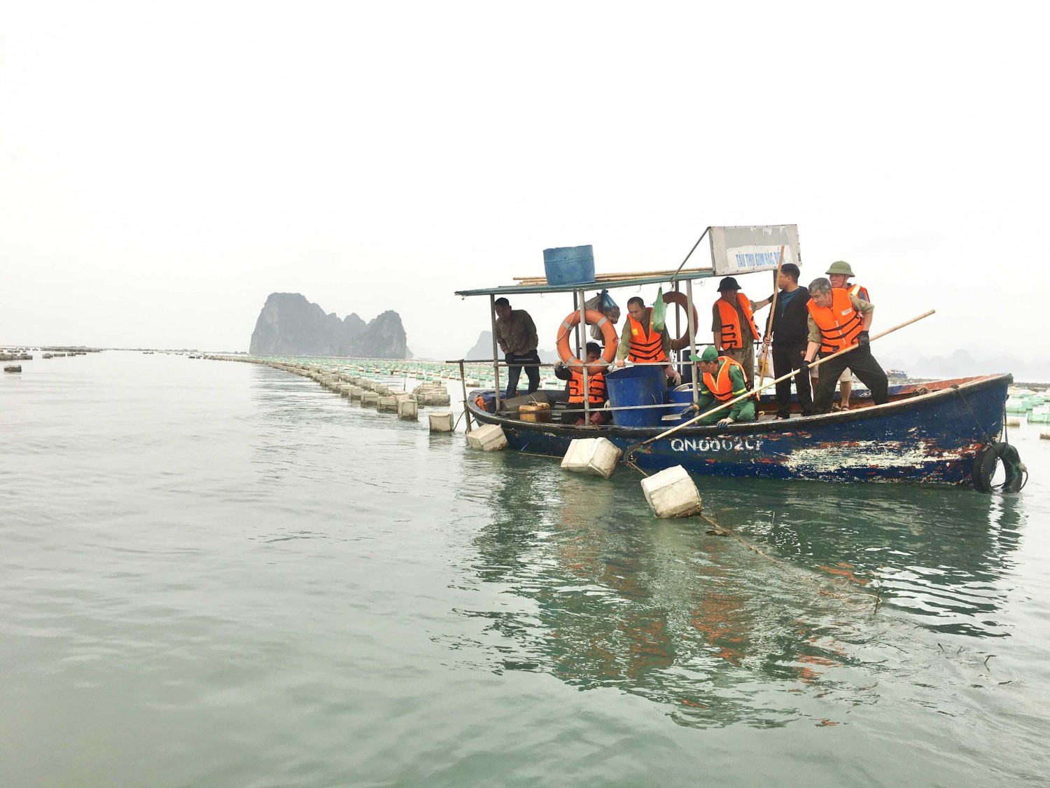 Thông tin tiến độ thực hiện di dời lồng bè, phao xốp lấn chiếm luồng, lạch nuôi trồng thủy sản trái phép gây ô nhiễm môi trường trên biển ( Bản tin số 4 ngày 24/3/2023)