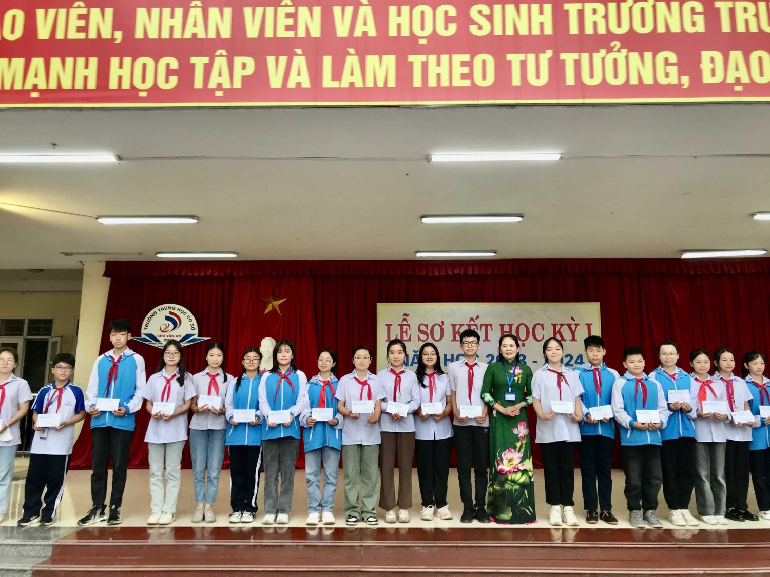 Trường THCS Chu Văn An sơ kết học kỳ I