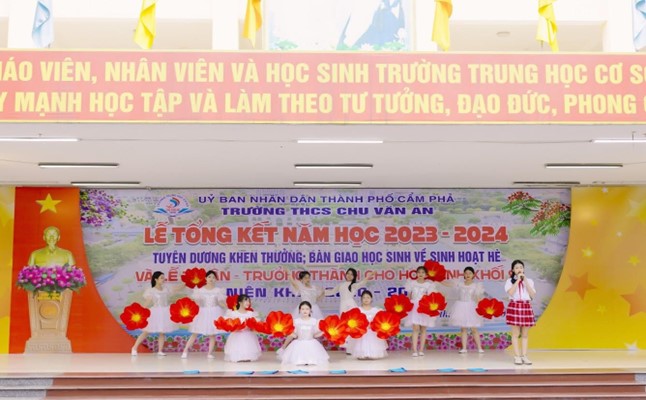 LỄ TỔNG KẾT NĂM HỌC 2023 - 2024; TUYÊN DƯƠNG, KHEN THƯỞNG, BÀN GIAO HỌC SINH VỀ SINH HOẠT HÈ VÀ LỄ TRI ÂN - TRƯỞNG THÀNH CHO HỌC SINH KHỐI 9 NIÊN KHÓA 2020 - 2024